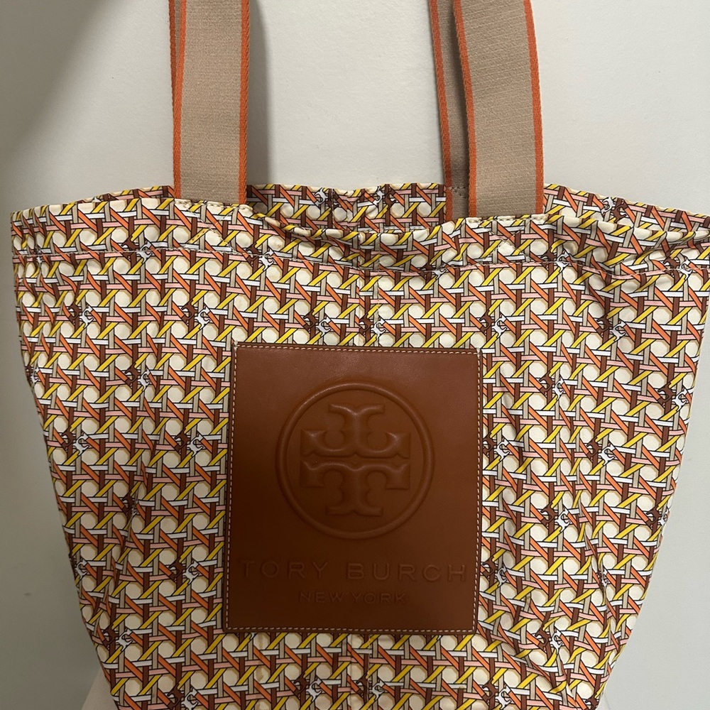 EUC***Tory Burch Geometric Pattern Tote